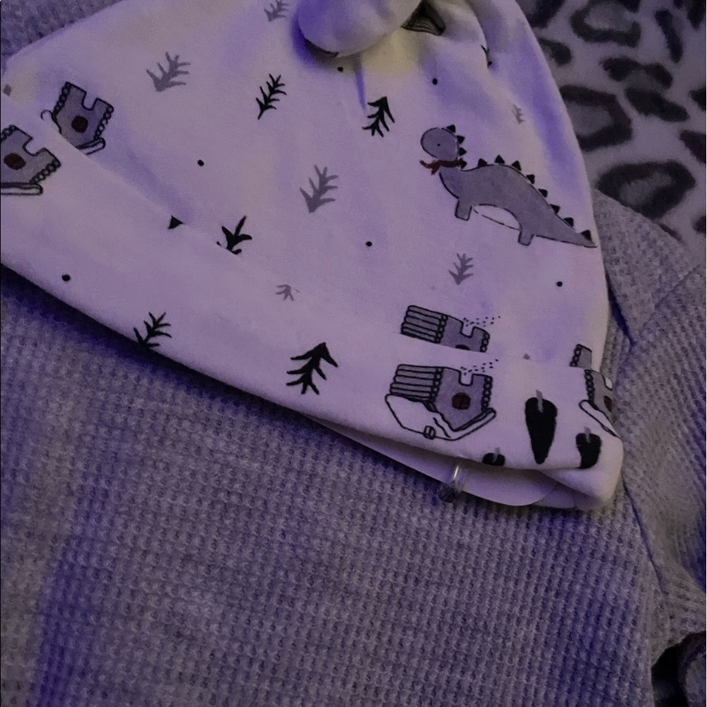 Matching set with hat - Picture 3 of 4